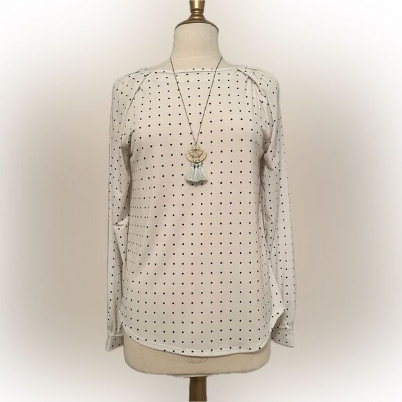 Timeless! Banana Republic black & white polka-dot top! - Picture 1 of 9